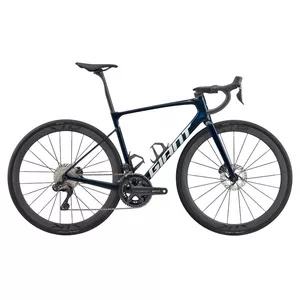 2026 Giant Defy Advanced 2 Endurance Road Bike (RUNCYCLES)