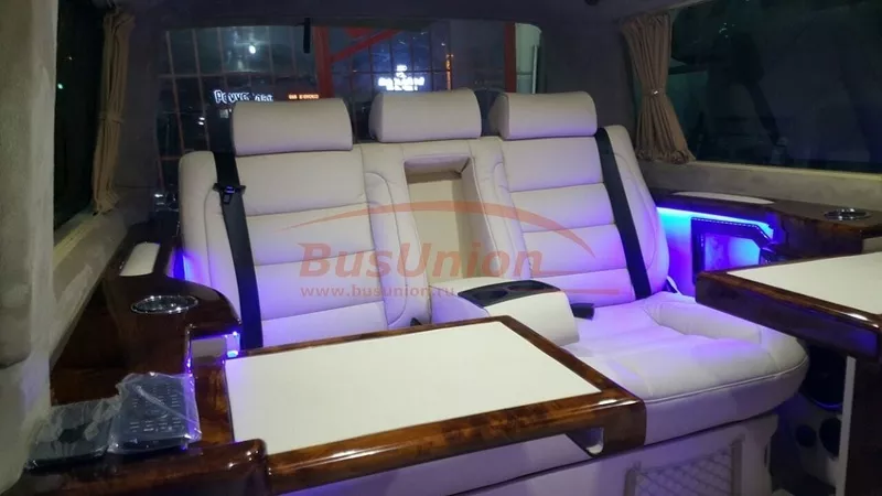 Комфортные сиденья для микроавтобуса устанавливают  в автомобили VIP 
