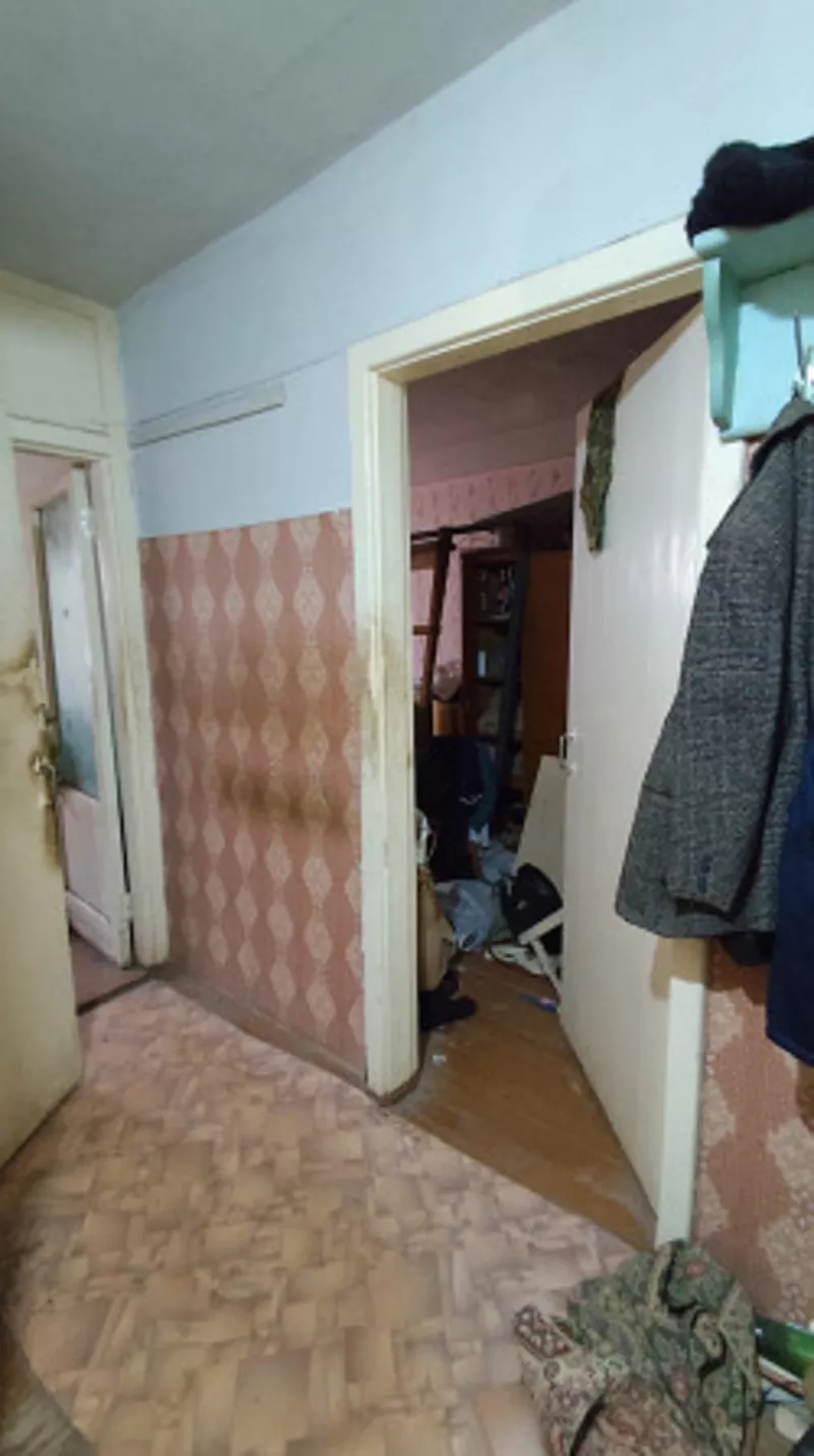 Продам 2 комн.кв,  43.39 кв. м,  1 этаж 3