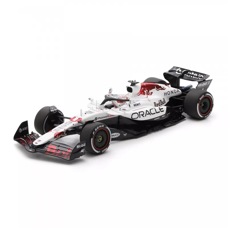 Spark Red Bull RB21 w. Pit Board - 1st 2025 Japanese (MEGATRONTOYS)